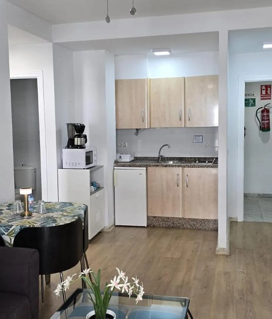 Candisol Cozy Inns Torremolinos İspanya